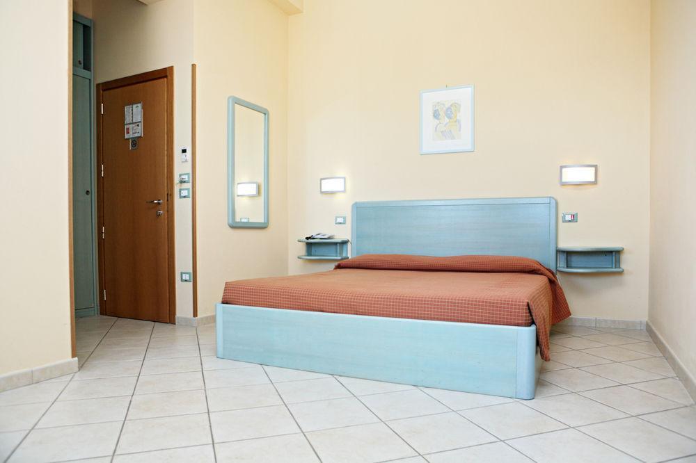 Abbazia Club Hotel Marotta Luaran gambar